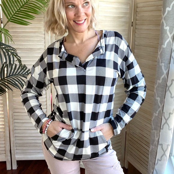 Tops - Buffalo plaid pullover